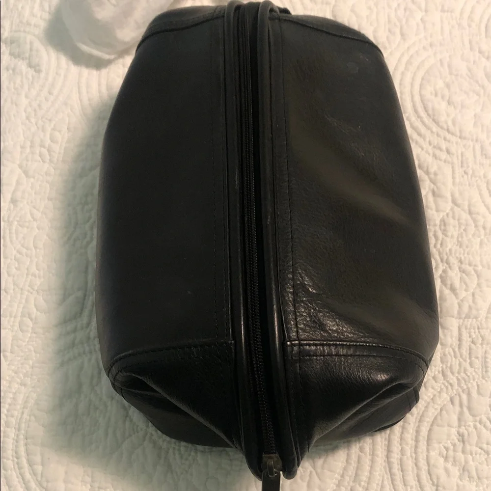 Black Leather Men's Dopp bag - Picture 1 of 3